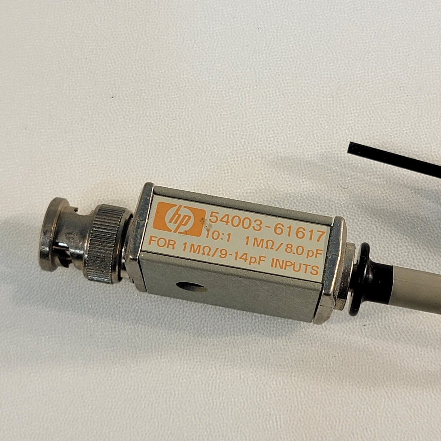 HP Hewlett Packard 54003-61617 Oscilloscope Probe 10:1 1MOhm 8.0pF Clamp Claw