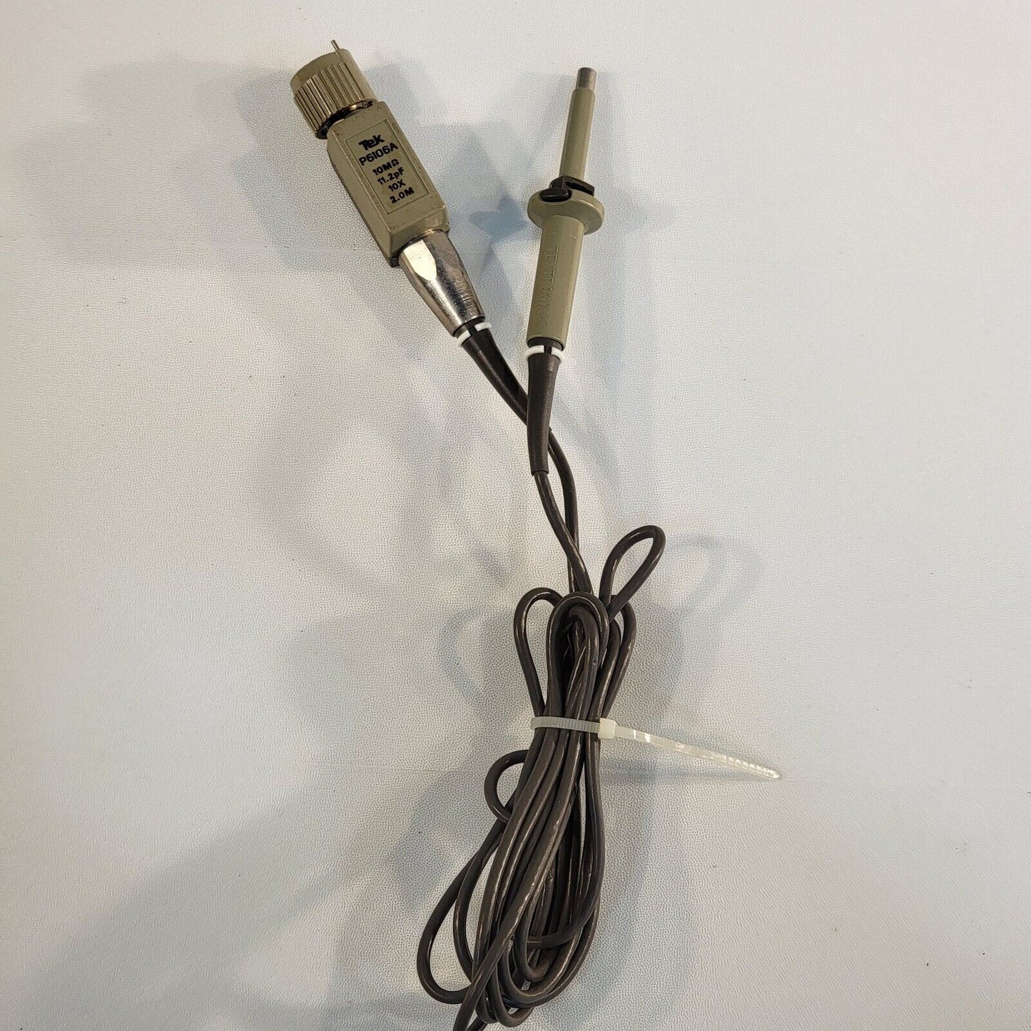 Tektronix TEK P6106A Oscilloscope Probe 10MOhm 11.2pF 10x 2.0M