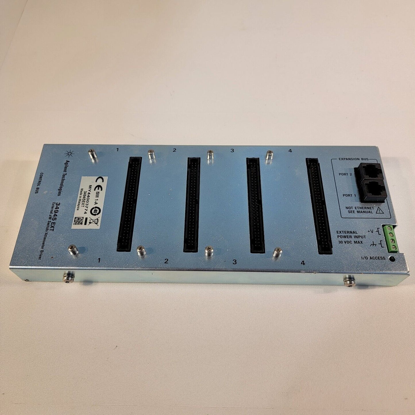 Agilent 34945EXT 34945 EXT External uW Switch / Attenuator Driver 4 Po ...